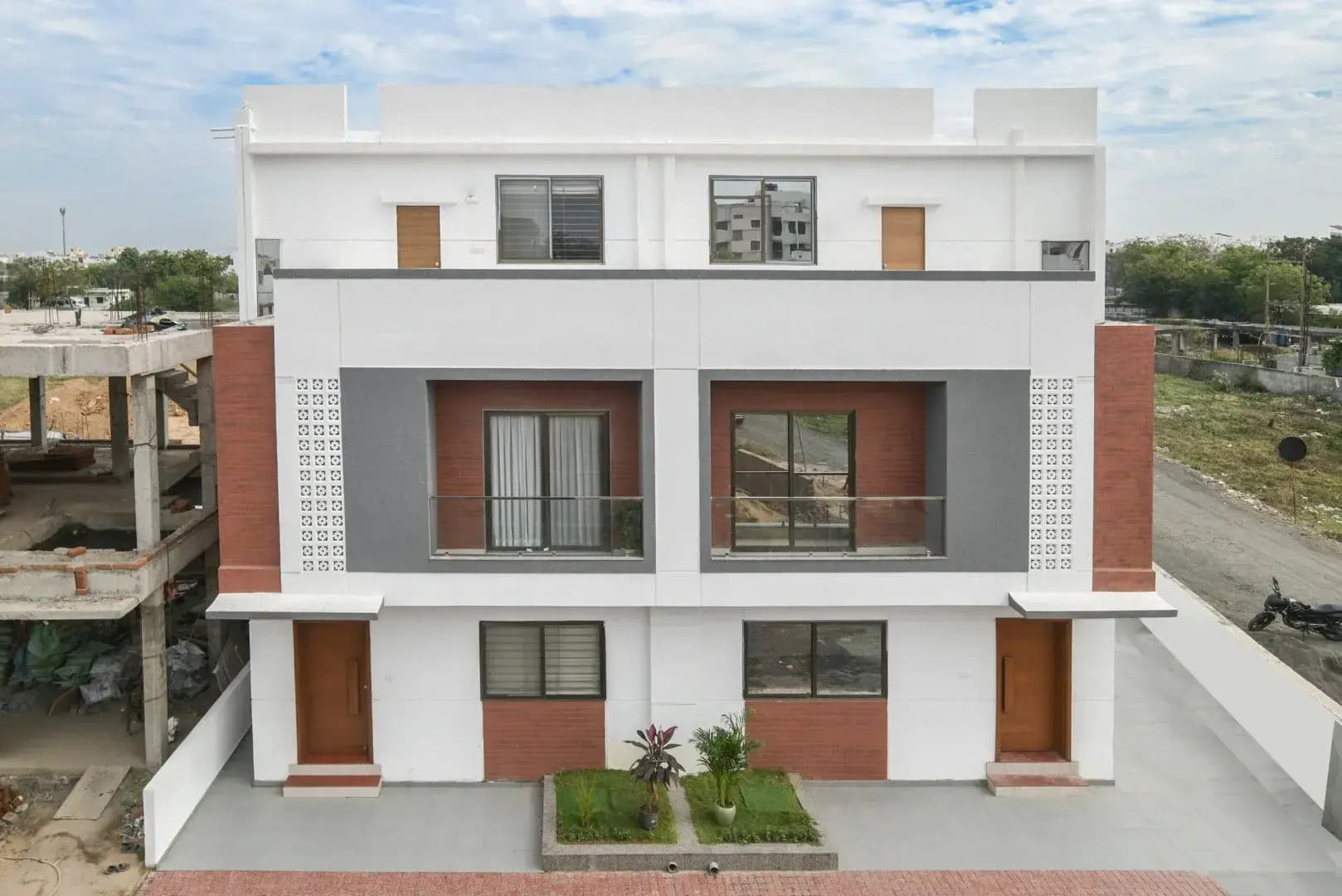 Gallery Image 1